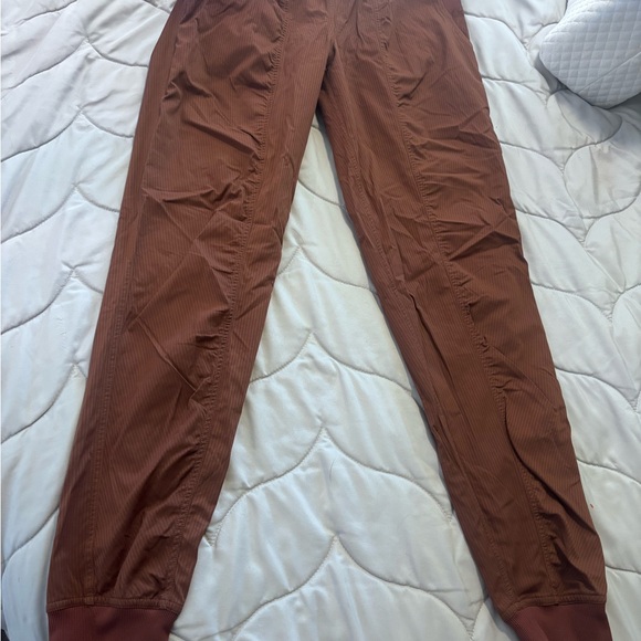 Lululemon dance studio pants size 4 - Picture 2 of 6